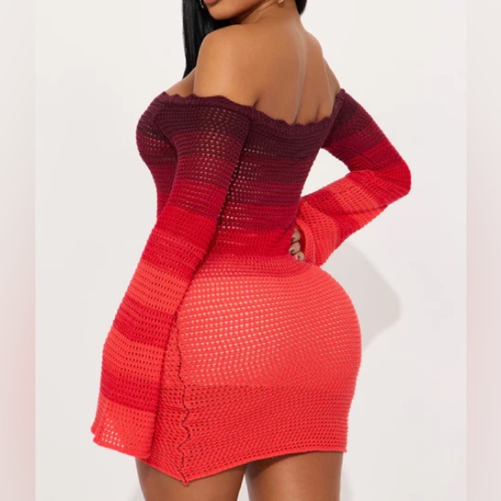 NWT Off-Shoulder Crochet Ombre Mini Dress in Red and Burgundy Size XS